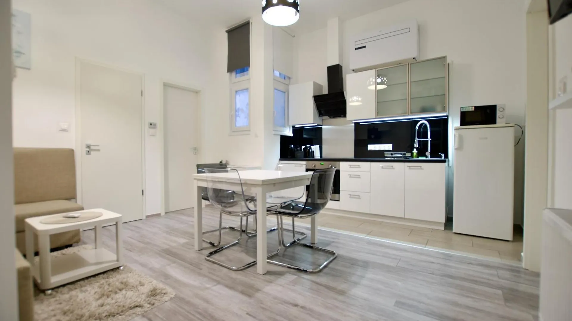 Standard Apartment By Hi5- Csengery Street Budapešť